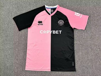 Maglia QPR Away 2025/2026 Maglia QPR Away 2025/2026