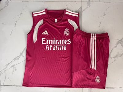 Kit Real Madrid Allenamento 2026/2027 Kit Real Madrid Allenamento 2026/2027