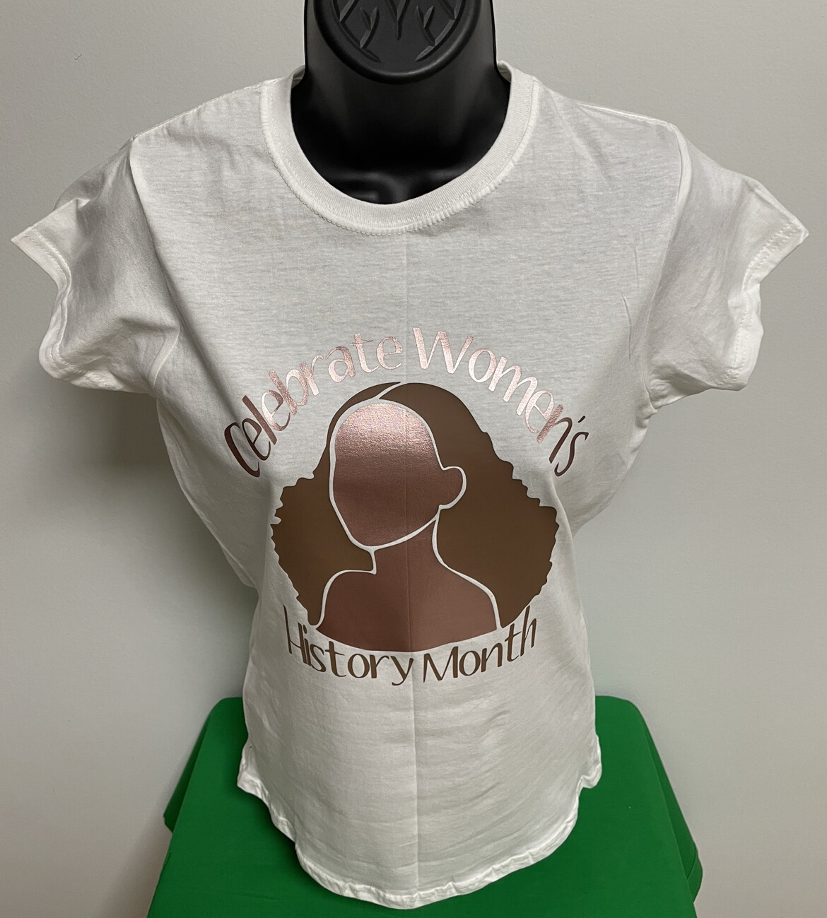 WOMEN&#39;S HISTORY T-SHIRT