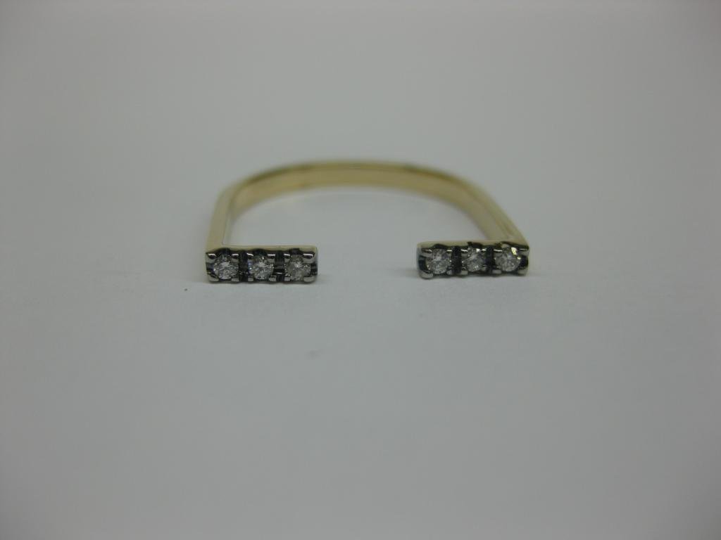 ANILLO DE ORO CON DIAMANTES