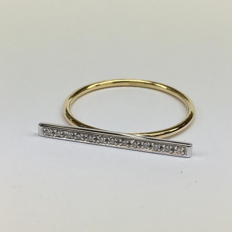 ANILLO DE ORO CON DIAMANTES