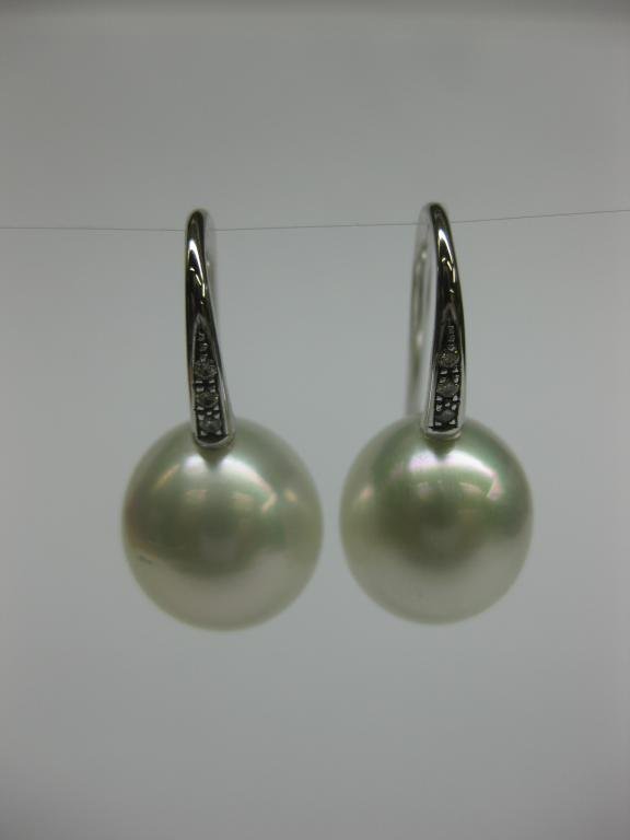 PENDIENTES DE ORO CON DIAMANTES Y PERLAS