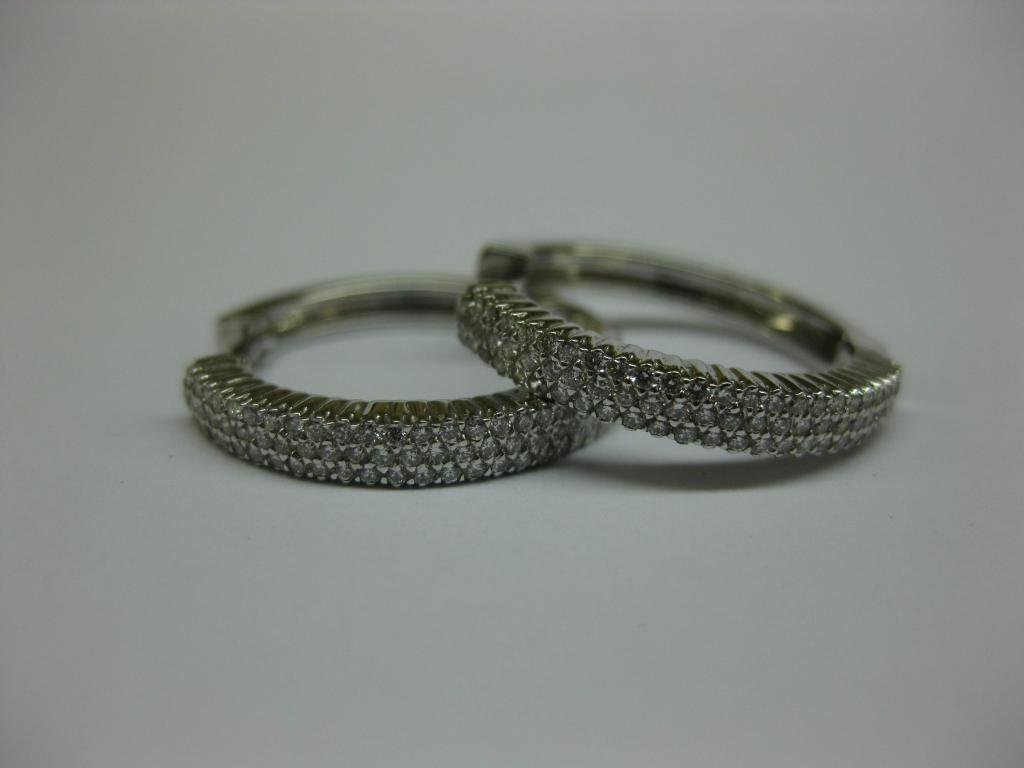 PENDIENTES DE ORO BLANCO Y DIAMANTES