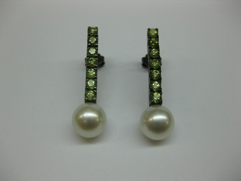 PENDIENTES DE ORO CON PERIDOTOS Y PERLAS