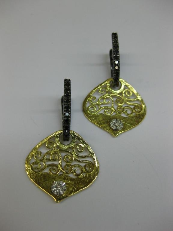 PENDIENTES DE ORO CON DIAMANTES