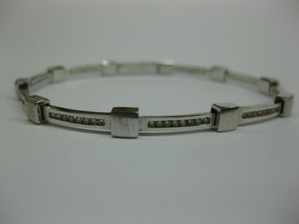 PULSERA DE ORO CON DIAMANTES