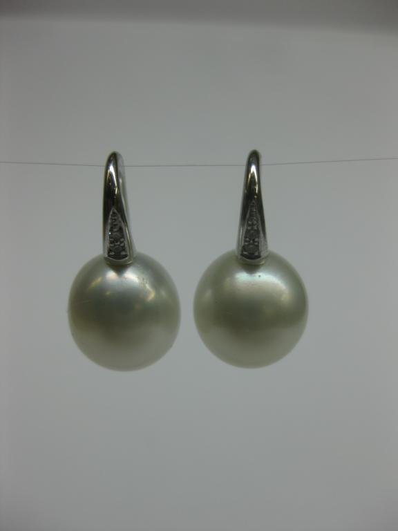 PENDIENTES DE ORO CON DIAMANTES Y PERLAS