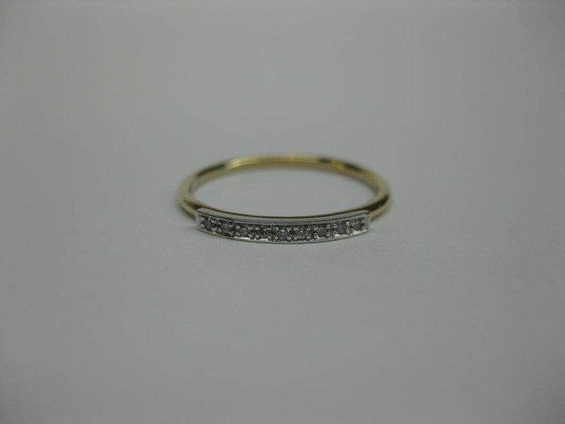 ANILLO DE ORO CON DIAMANTES