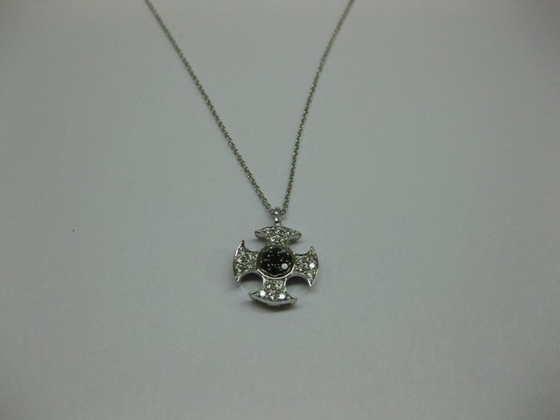 CRUZ DE ORO BLANCO Y DIAMANTES