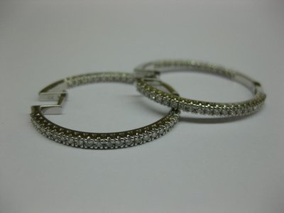 PENDIENTES DE ORO BLANCO Y DIAMANTES