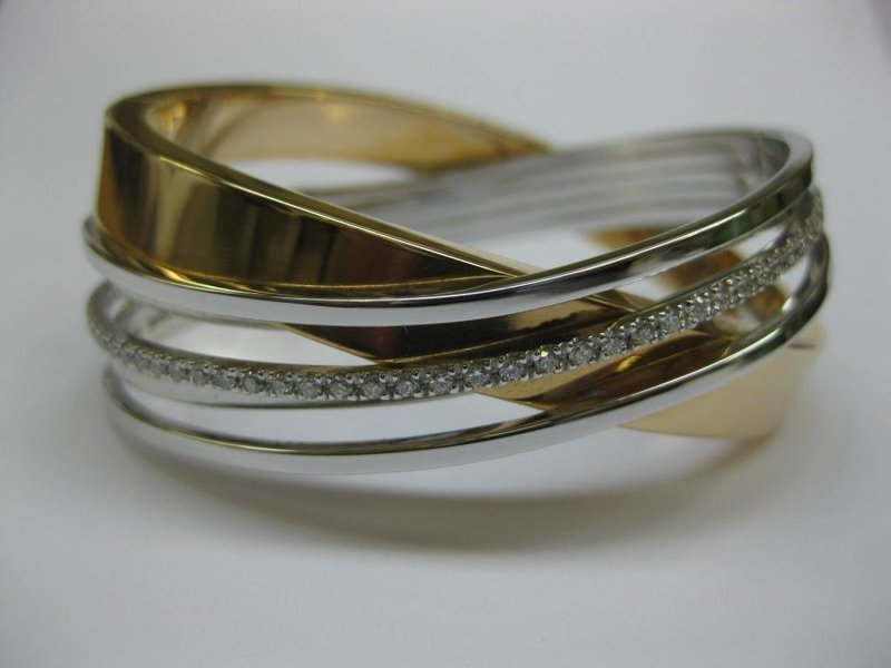 PULSERA DE ORO CON DIAMANTES
