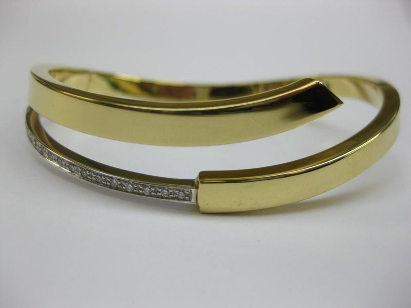 PULSERA DE ORO CON DIAMANTES