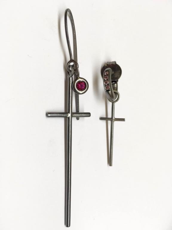 PENDIENTES DE CRUZ