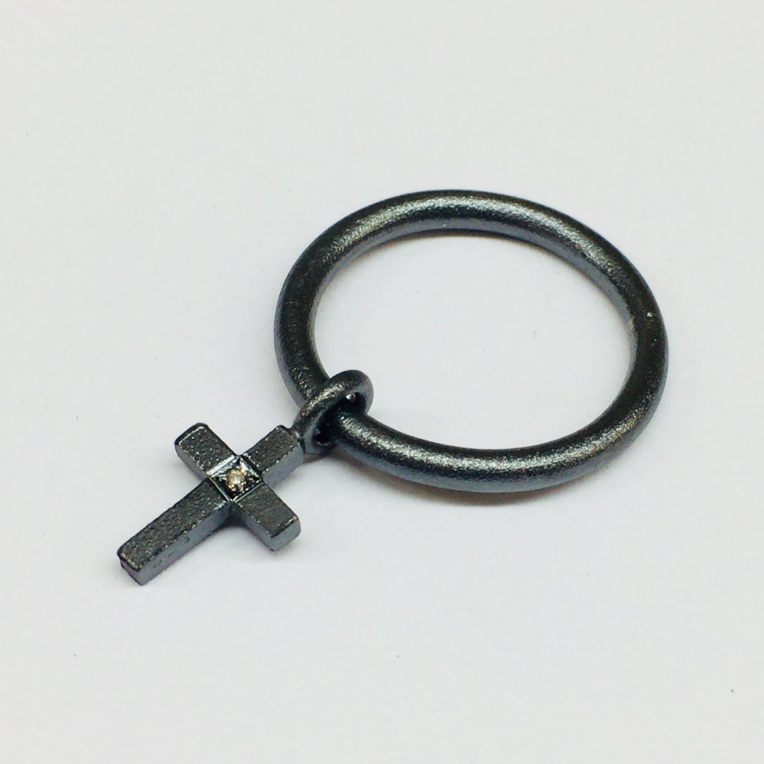 SORTIJA DE PLATA CON DIAMANTE AN.CRUZ.01