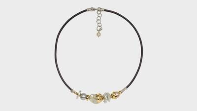 COLLAR MISANI EN ORO AMARILLO,PLATA Y PERLAS. C2035