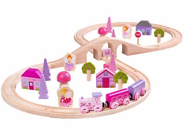 Fairy Figure of Eight Wooden Train Set