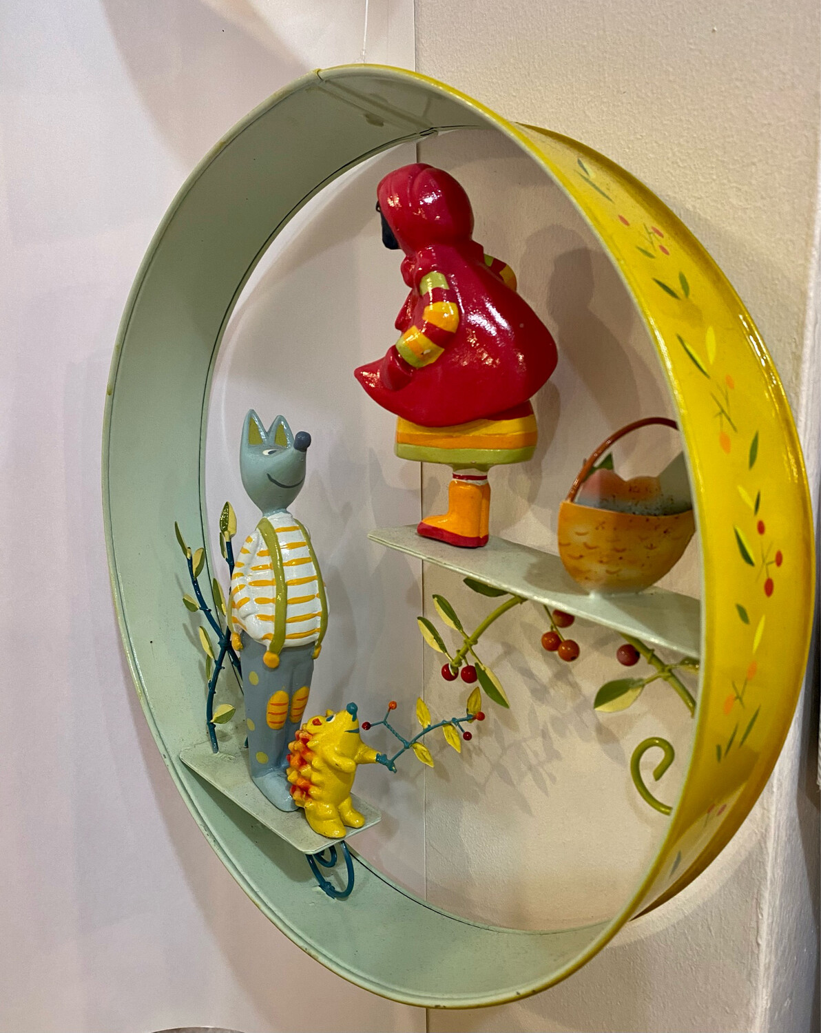 L’Oiseau Bateau Red Riding hood and the Wolf Mobile Scene