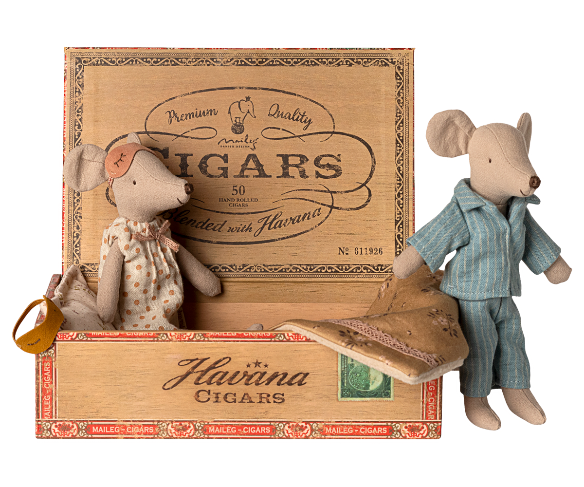 Maileg Mum &amp; Dad Mice In Cigarbox