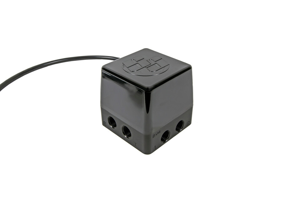 Slam Specialties 2-corner 1/4 NPT with 1/8″ NPT Gauge Ports