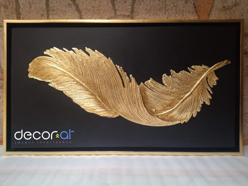 Pluma Dorada