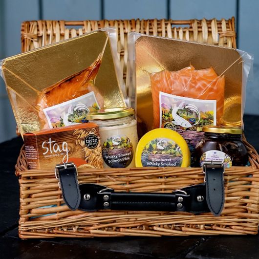 Salmon Sharing – Square hamper