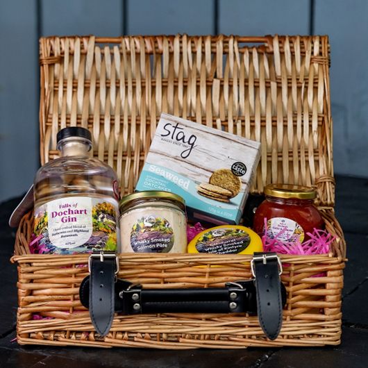 Standard Falls of Dochart Gin – square hamper