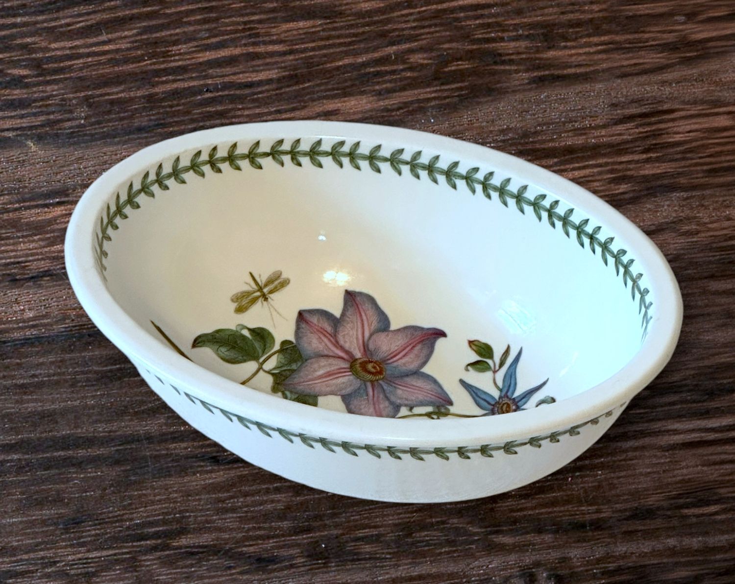 Portmeirion Botanic Garden Sovereign Deep 9” Oval Bowl Clematis