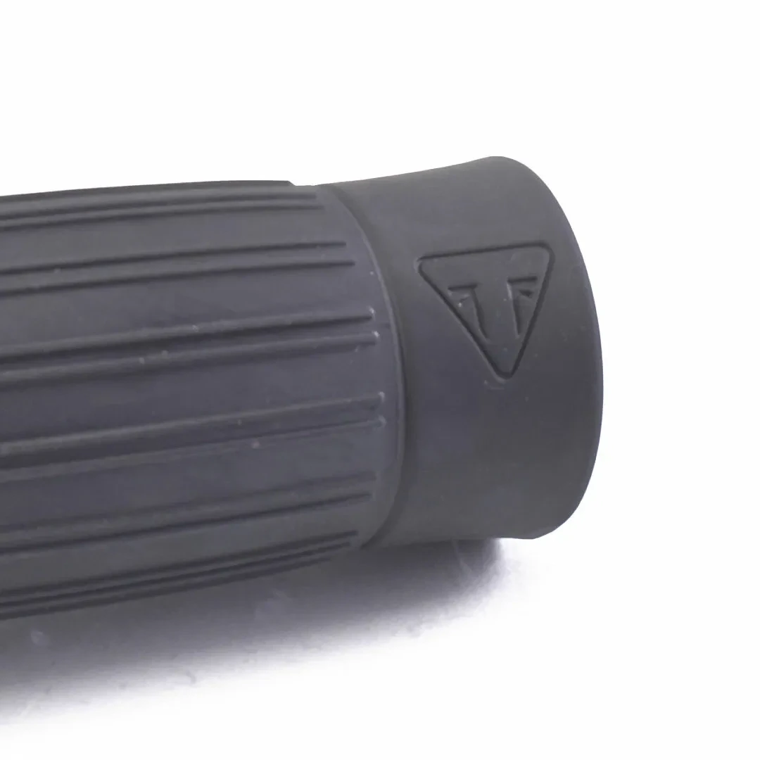 Triumph Black Barrel Motorcycle Grips - A2041443
