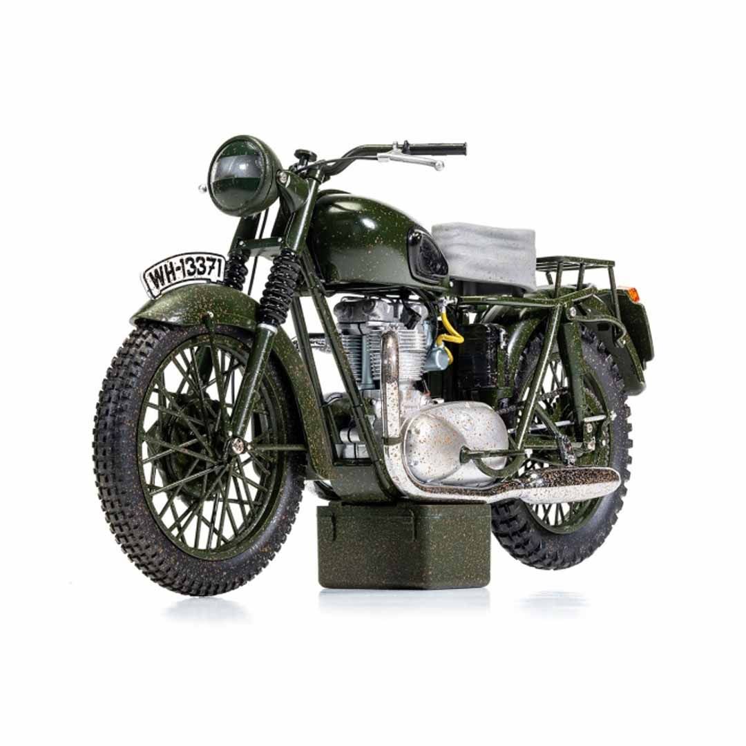 Triumph Corgi TR6 Trophy The Great Escape 1:12 Scale Model - MMOS23100