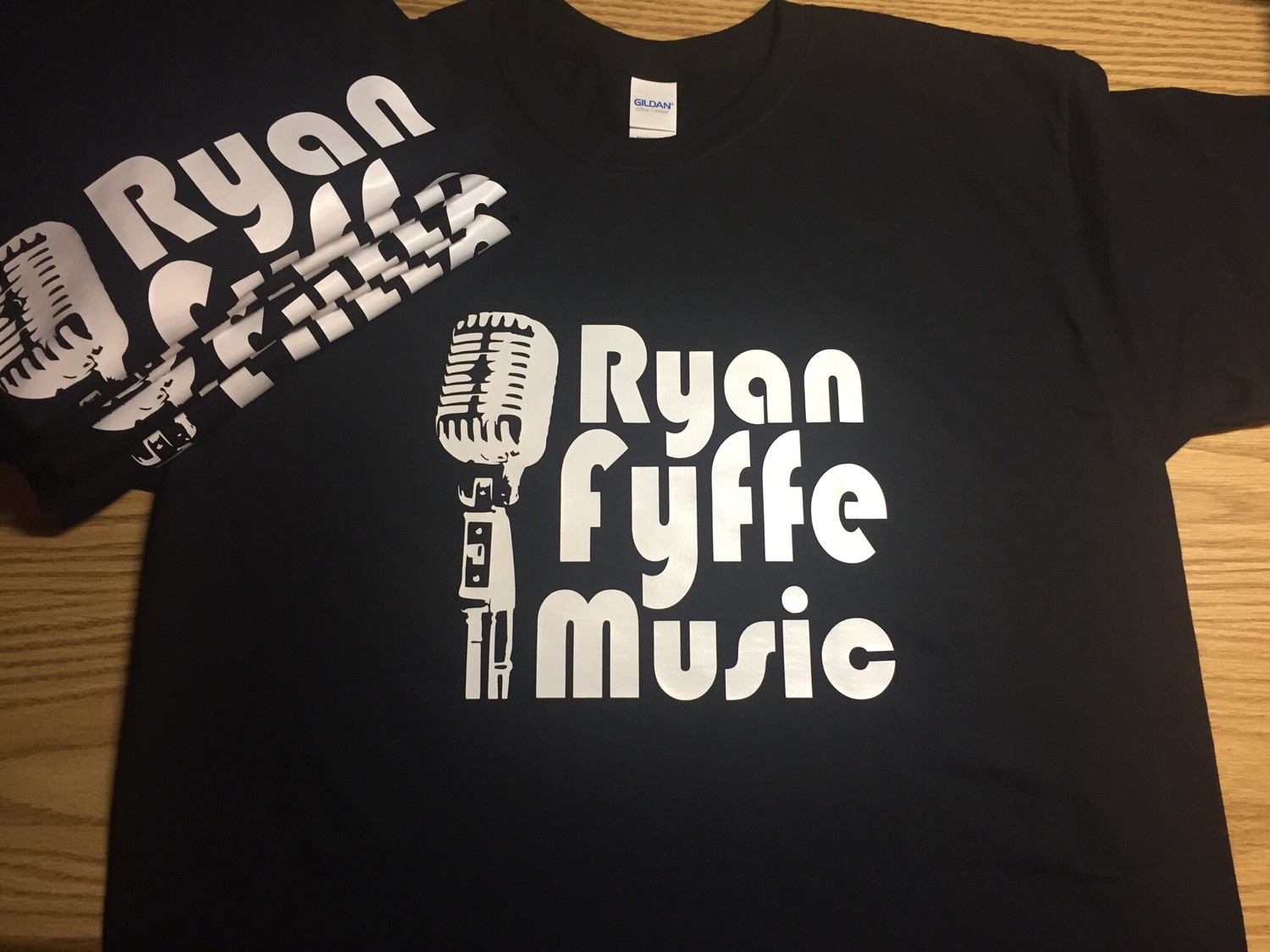 Ryan Fyffe Concert Mic T