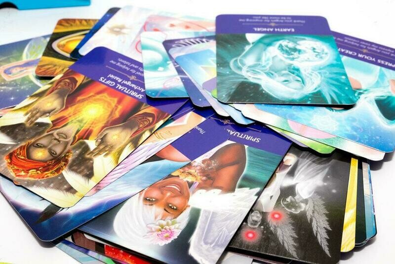 Tarot &amp; Oracle Card Decks