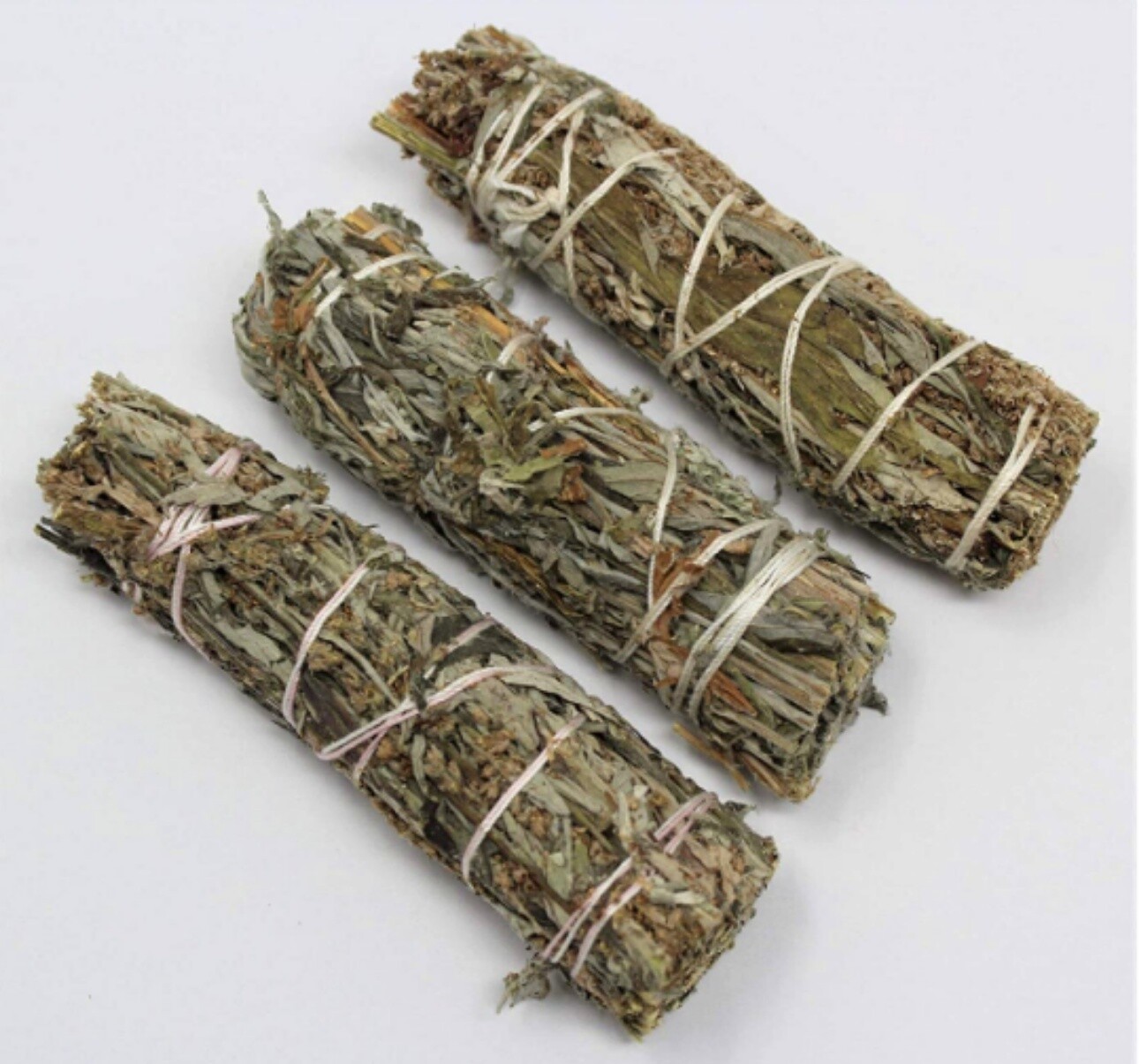 Mugwort Bundle (Black Sage) 4”-5”