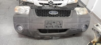 Frontal Ford Escape 2005