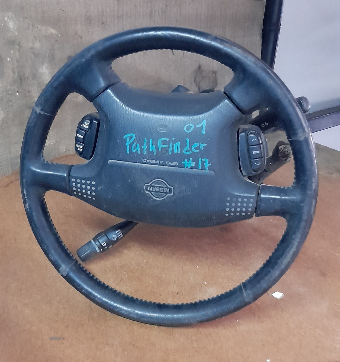 Volante Nissan Pathfinder 2001