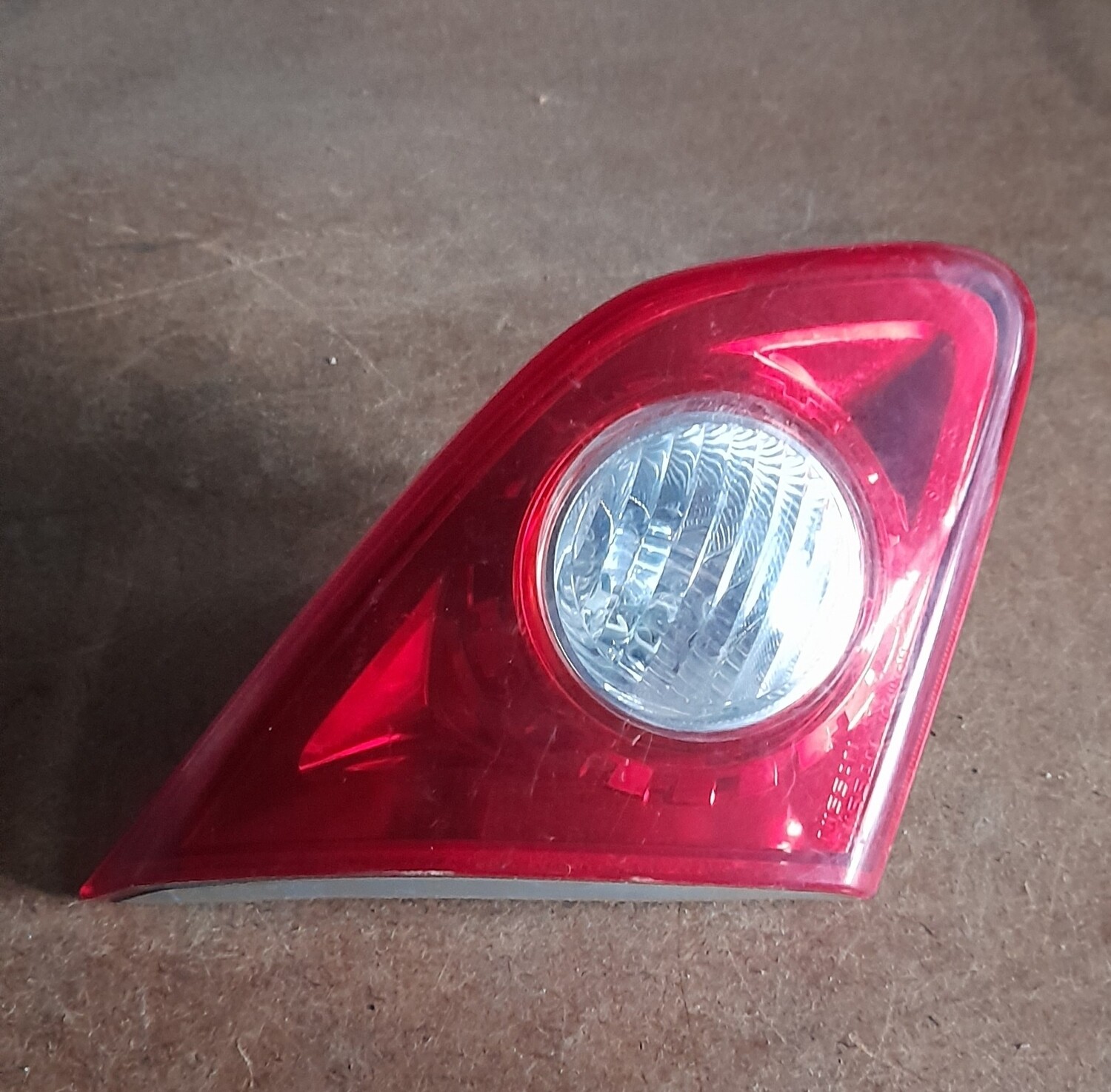 Stop Nissan D055B