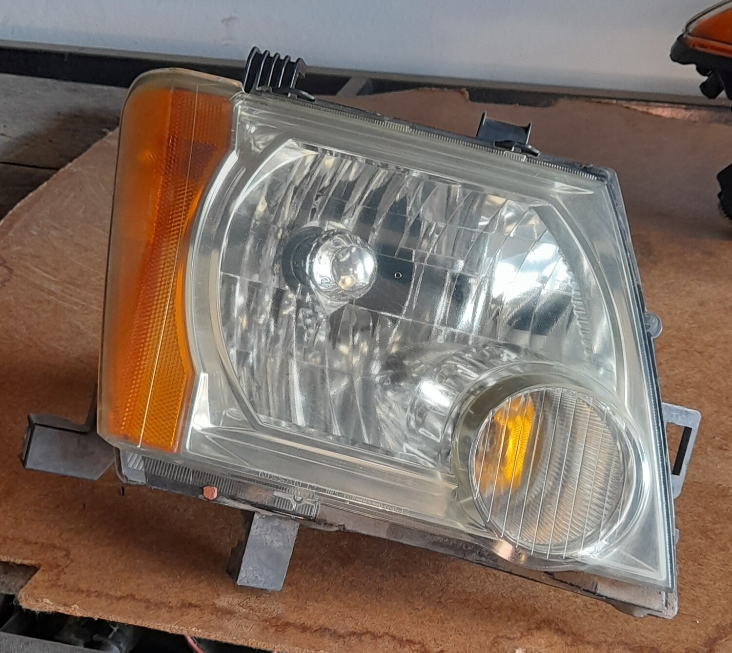 Farol Nissan Xterra