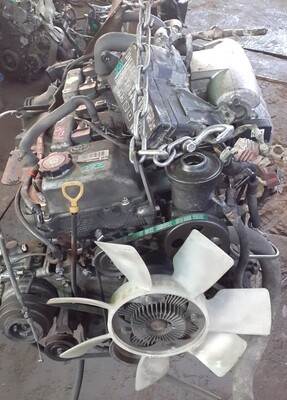 Motor Toyota 2RZ 2.7 CC 1998 - 2002