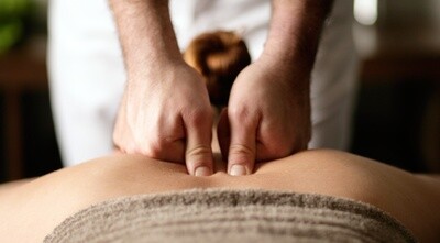 90 Minutes Session Deep Tissue Massage with Aromatherapy and Aroma Scalp Massage