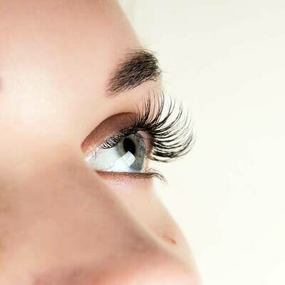 Eyelash Lifting and Tinting Treatment