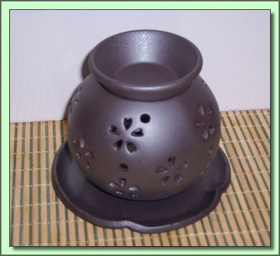 1265  Incense Burner: Flower