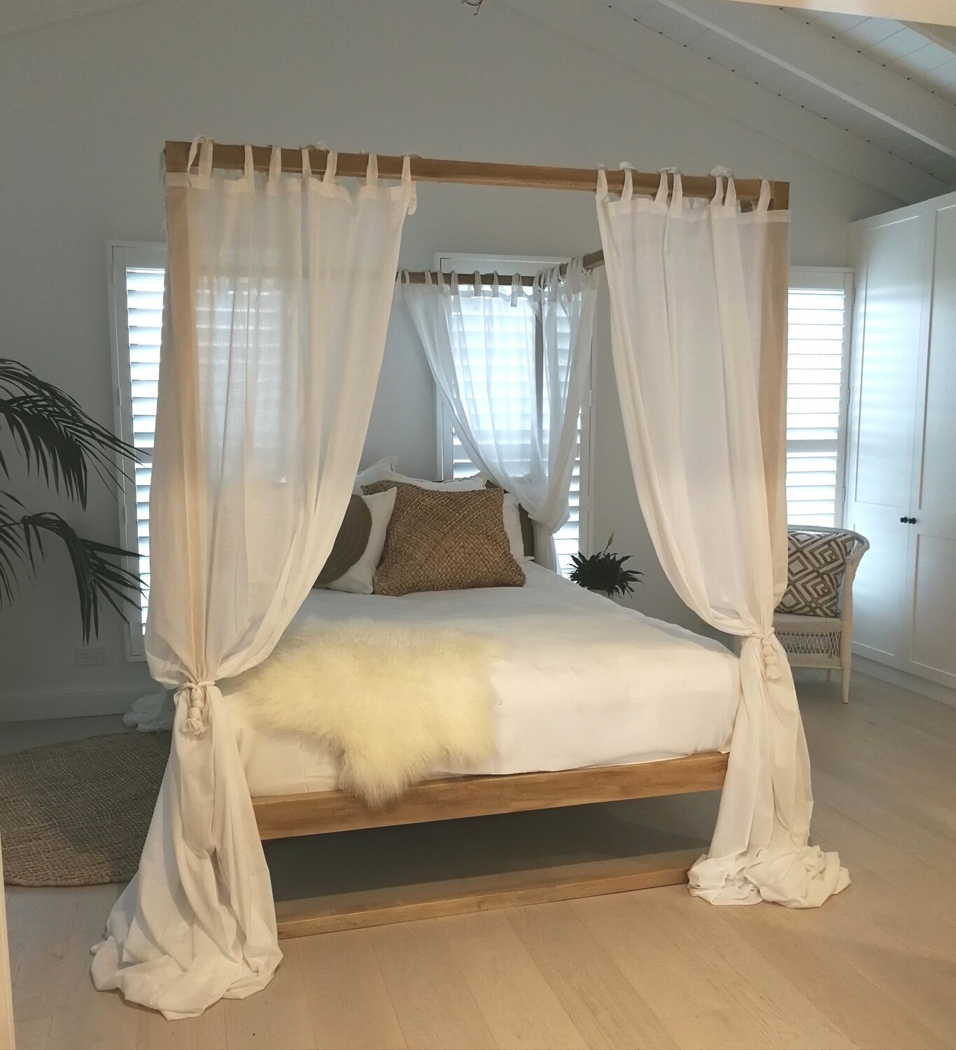 Four Post Bed