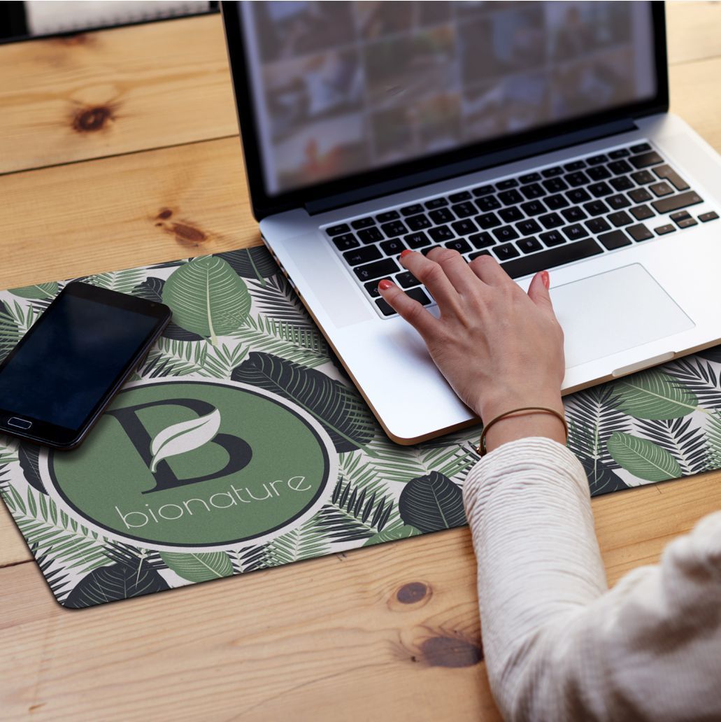 NON SLIP DESK MAT 580mm