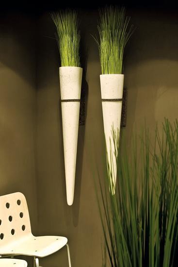 POLYSTONE WALL CONE 20/120 cm crème (mount not included)
