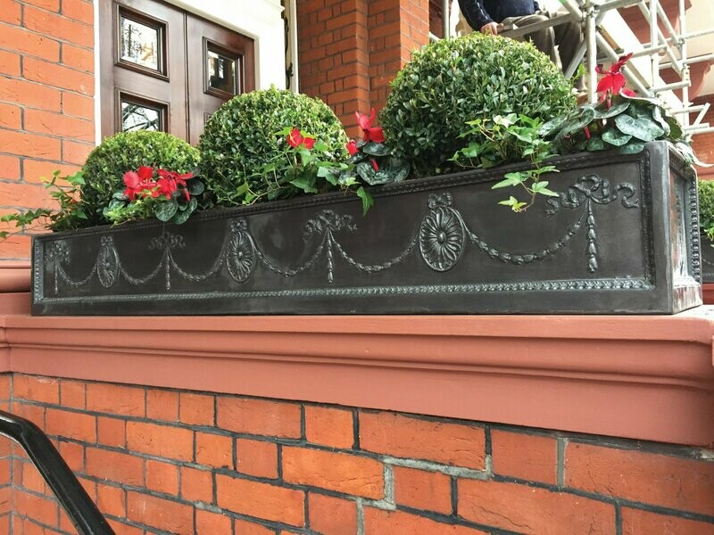 Adam Window Box  (Texture Finish)