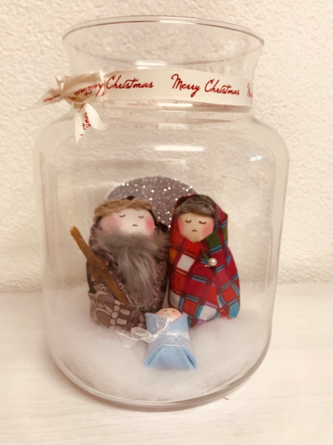 Presepe con personaggi in stoffa