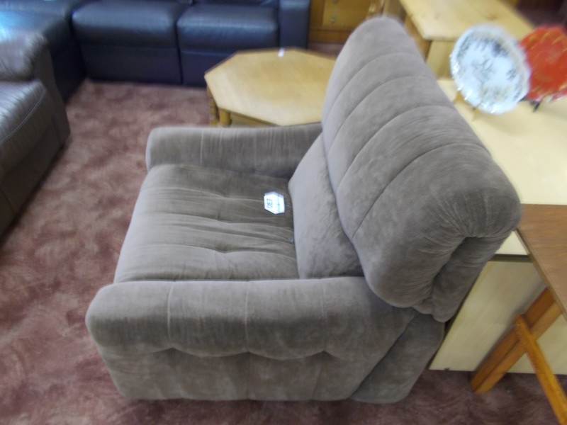 Recliner Armchair (SF4 S015)