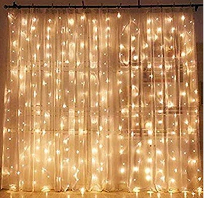 Fairy light curtain (1)