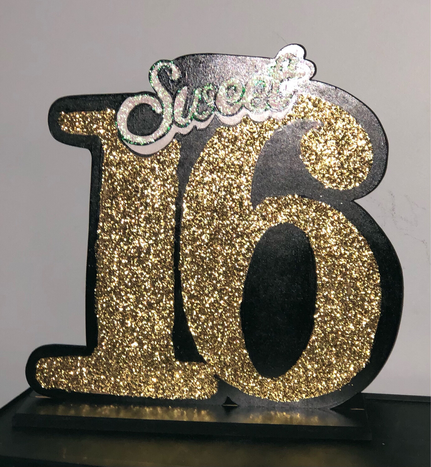 Sweet 16 Black &amp; Gold Sign