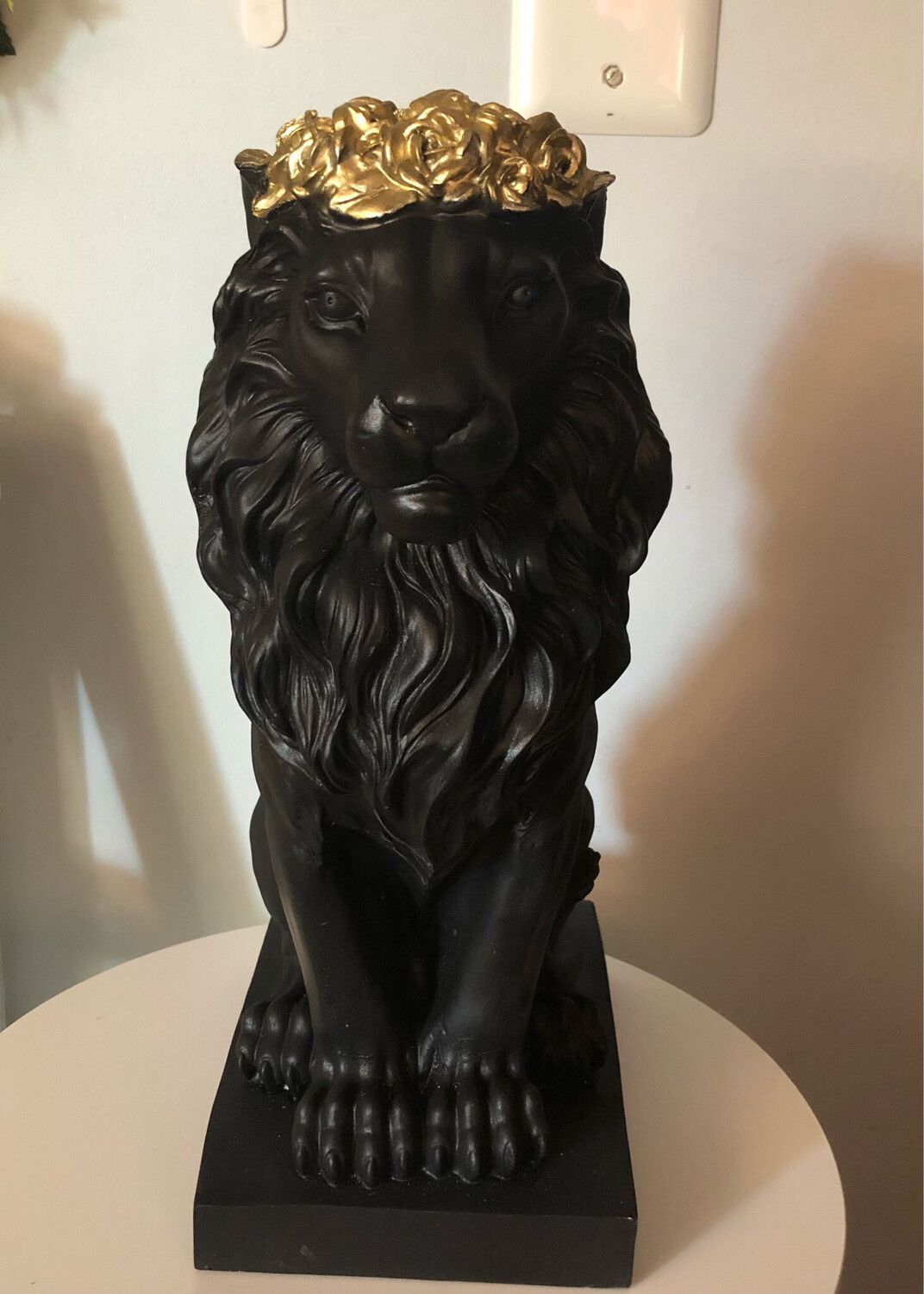 Extra Large Black Lion With Gold Crown