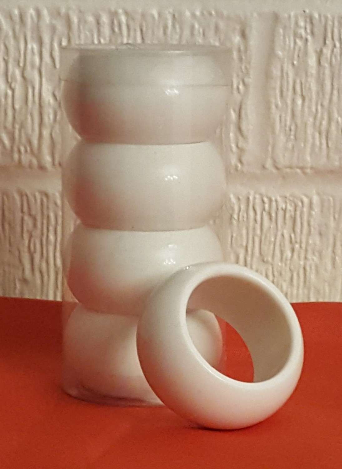 White Napkin Rings (set of 4)